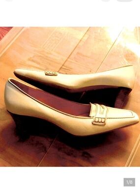 Denkstein premium leather ivory stitched toe stacked wood heels shoes women EUC